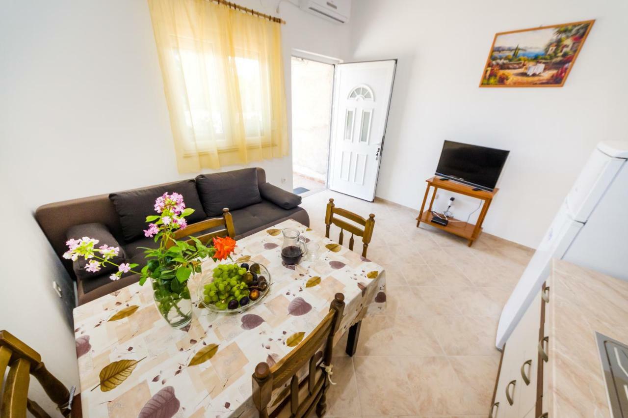 Apartment Culina Pridraga Eksteriør bilde